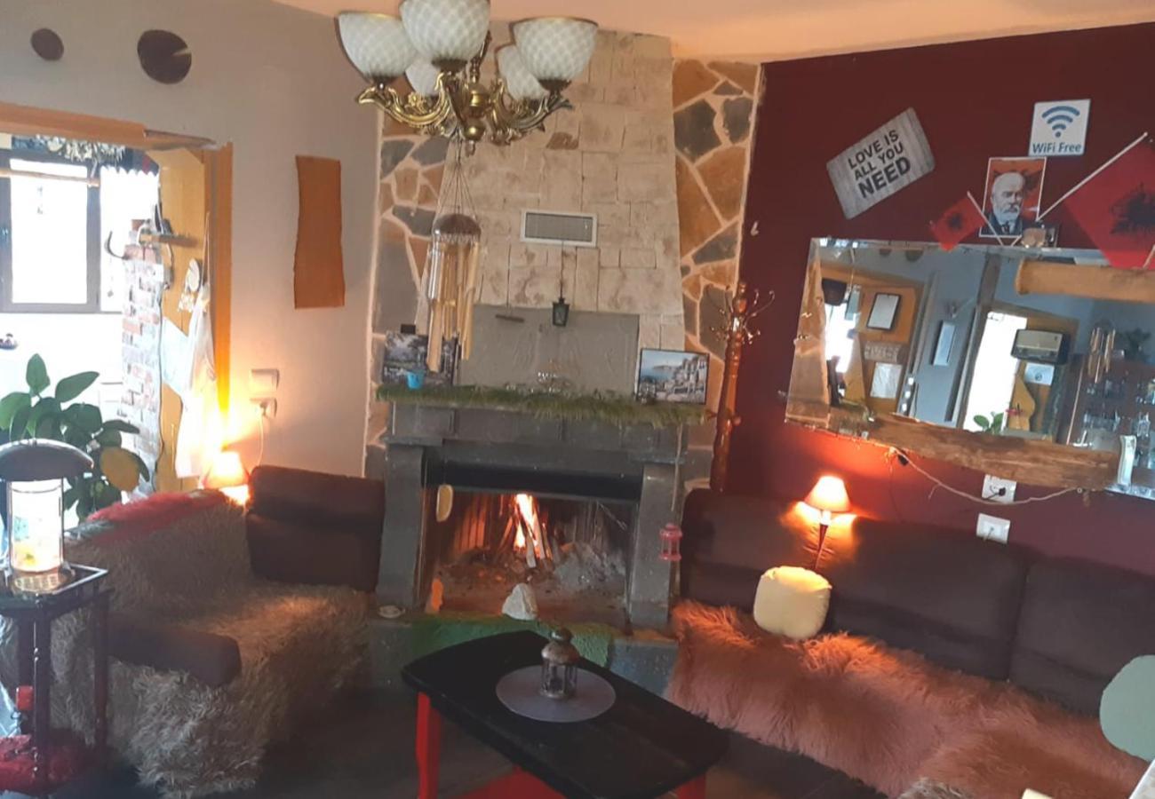 Hotel Villa Stone Dream Bar Restaurant Udenisht Dış mekan fotoğraf