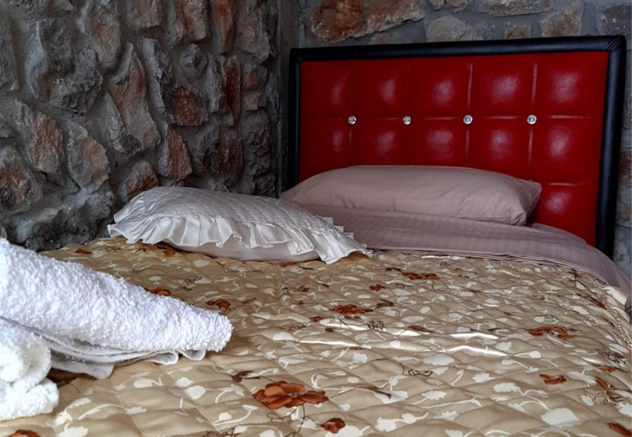 Hotel Villa Stone Dream Bar Restaurant Udenisht Dış mekan fotoğraf