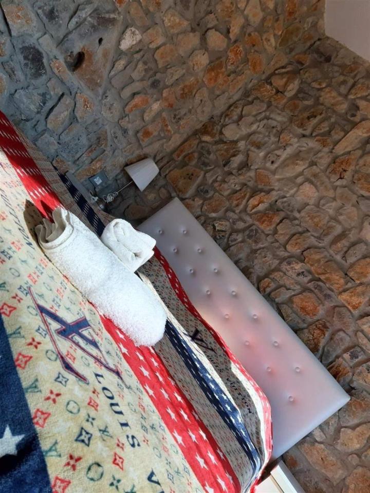 Hotel Villa Stone Dream Bar Restaurant Udenisht Dış mekan fotoğraf